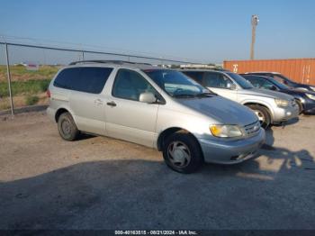  Salvage Toyota Sienna