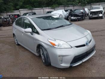  Salvage Toyota Prius