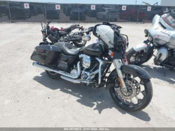  Salvage Harley-Davidson Flhx