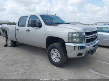  Salvage Chevrolet Silverado 2500