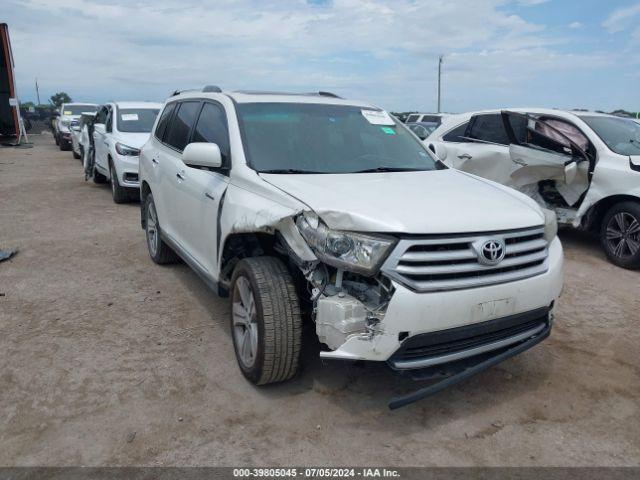  Salvage Toyota Highlander