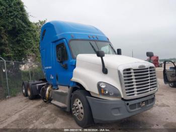  Salvage Freightliner Cascadia 125