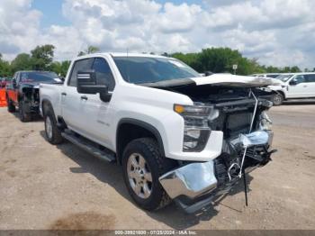  Salvage Chevrolet Silverado 2500