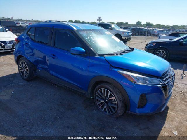  Salvage Nissan Kicks