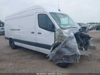  Salvage Mercedes-Benz Sprinter 2500