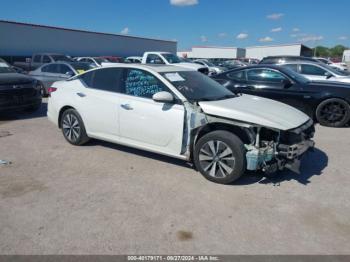  Salvage Nissan Altima