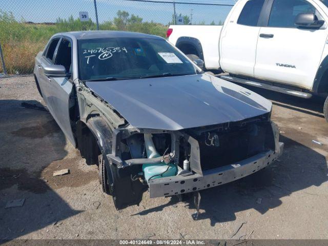  Salvage Chrysler 300