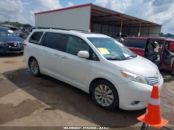  Salvage Toyota Sienna