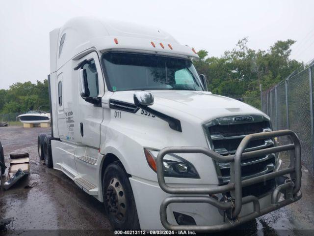  Salvage Freightliner New Cascadia 126