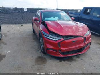  Salvage Ford Mustang