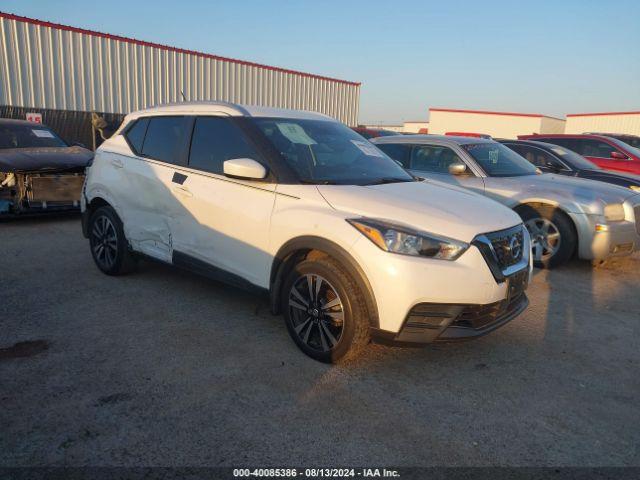  Salvage Nissan Kicks