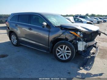  Salvage Toyota Highlander