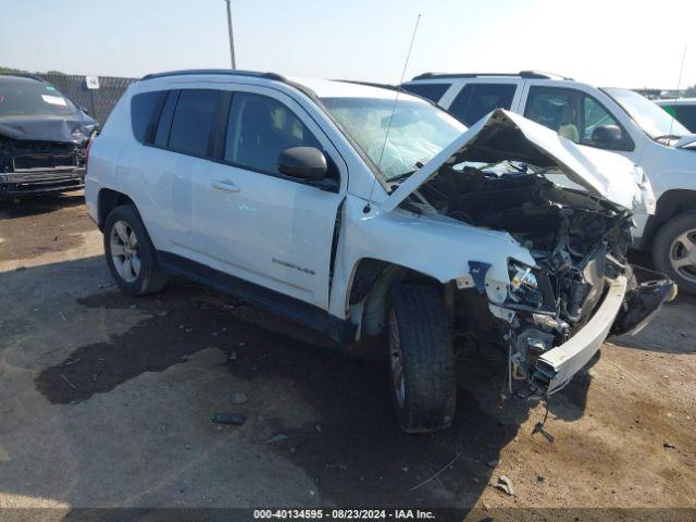  Salvage Jeep Compass