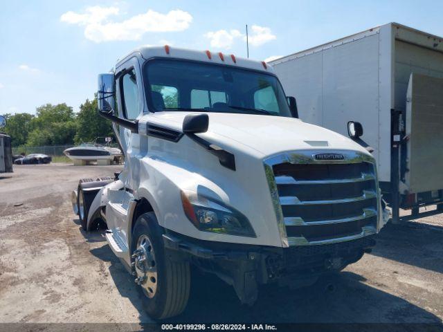  Salvage Freightliner New Cascadia 126