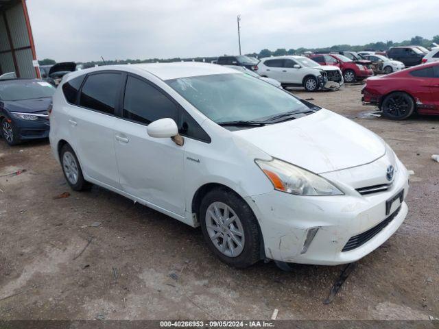  Salvage Toyota Prius v