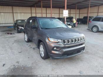  Salvage Jeep Compass