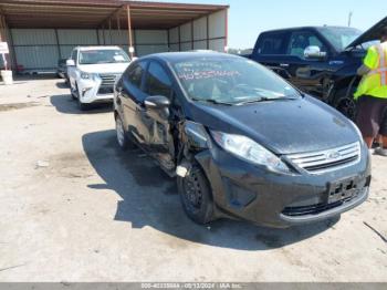  Salvage Ford Fiesta