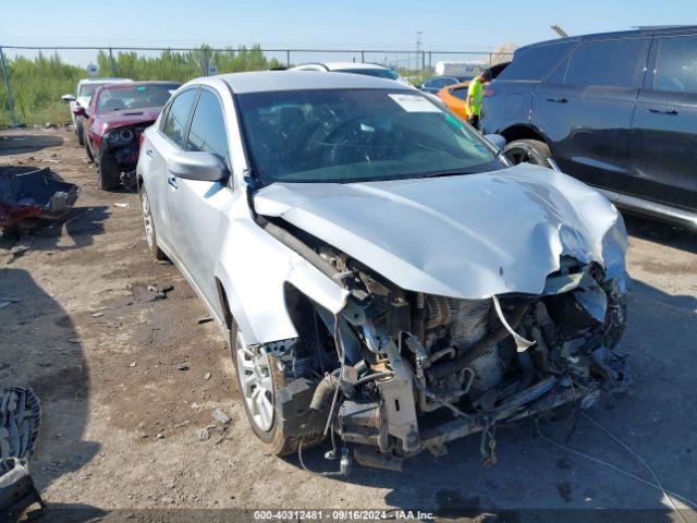  Salvage Nissan Altima