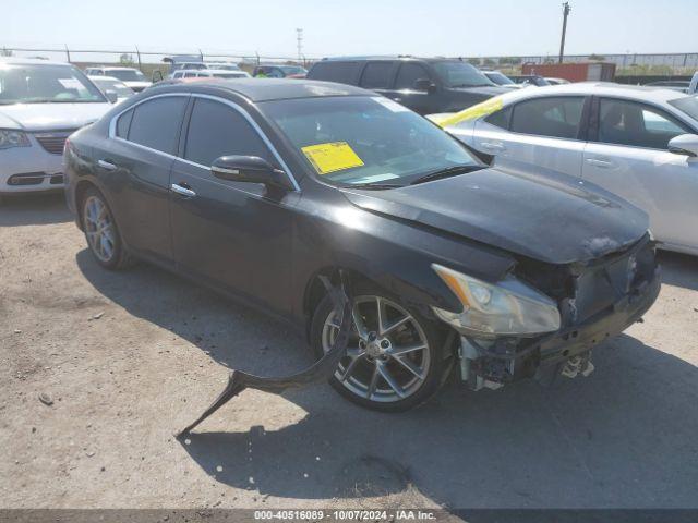  Salvage Nissan Maxima