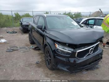  Salvage Volvo XC40