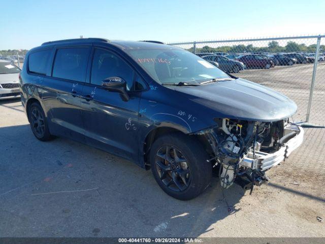  Salvage Chrysler Pacifica