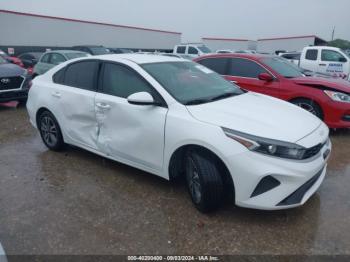  Salvage Kia Forte