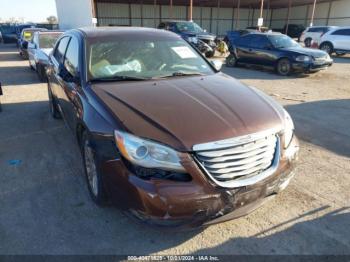  Salvage Chrysler 200