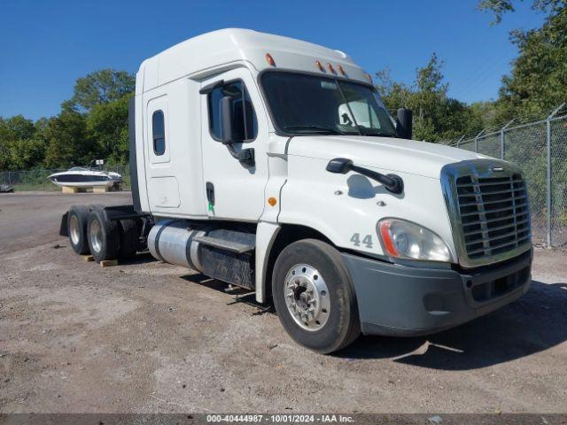  Salvage Freightliner Cascadia 125