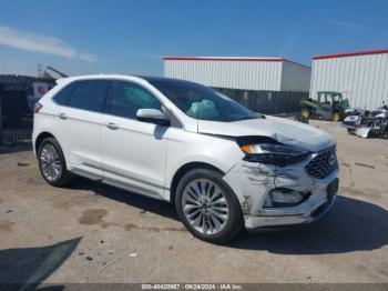  Salvage Ford Edge