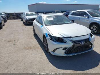  Salvage Lexus Es