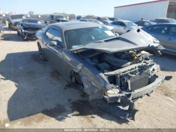  Salvage Dodge Challenger