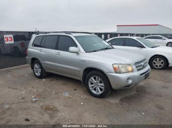  Salvage Toyota Highlander