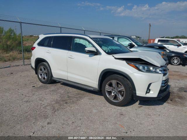  Salvage Toyota Highlander