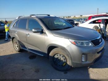  Salvage Kia Sorento