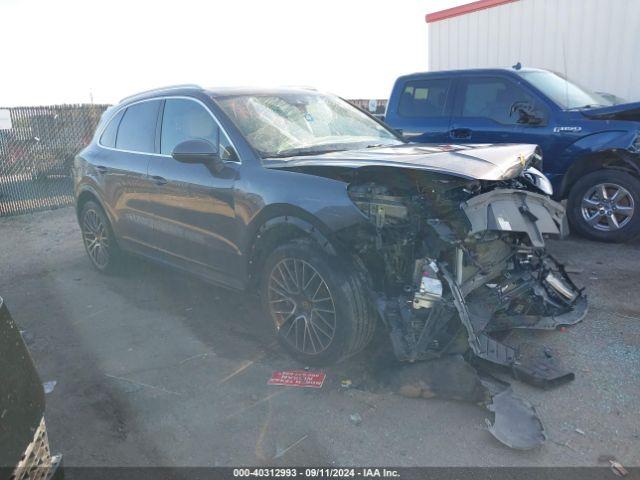  Salvage Porsche Cayenne