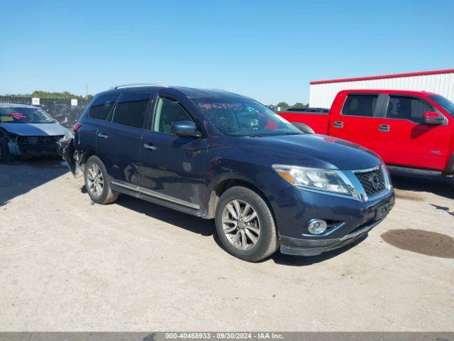  Salvage Nissan Pathfinder