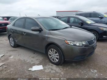  Salvage Kia Forte