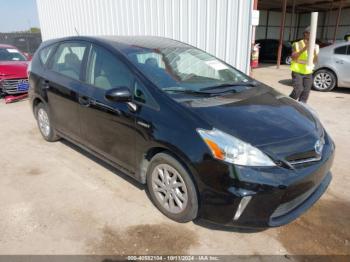  Salvage Toyota Prius v