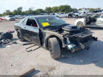  Salvage Dodge Challenger