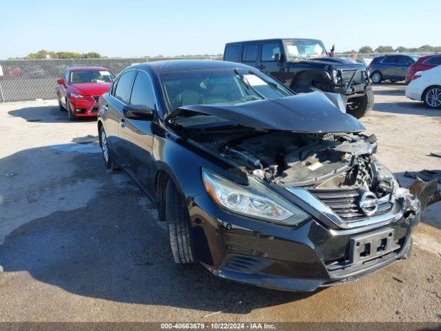  Salvage Nissan Altima