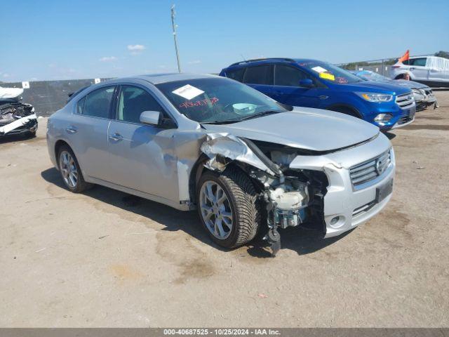  Salvage Nissan Maxima