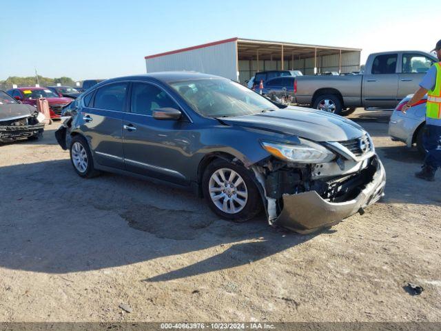  Salvage Nissan Altima