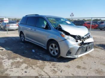  Salvage Toyota Sienna