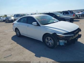  Salvage Hyundai ELANTRA