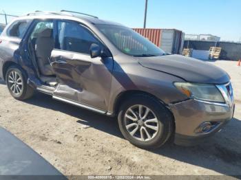  Salvage Nissan Pathfinder