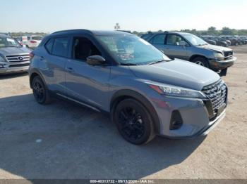  Salvage Nissan Kicks