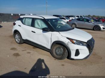  Salvage Nissan Kicks