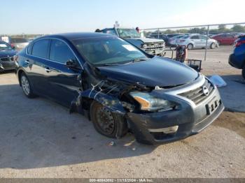  Salvage Nissan Altima