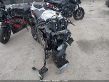  Salvage Yamaha Yzfr1