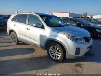  Salvage Kia Sorento